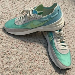 Nike Waffle One. Color Coconut Milk/Bleached Aqua/Lime Glow. Size 9.5